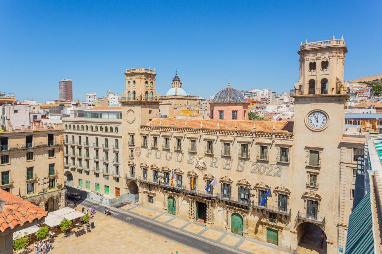 Place De La Mairie Alicante Luaran gambar